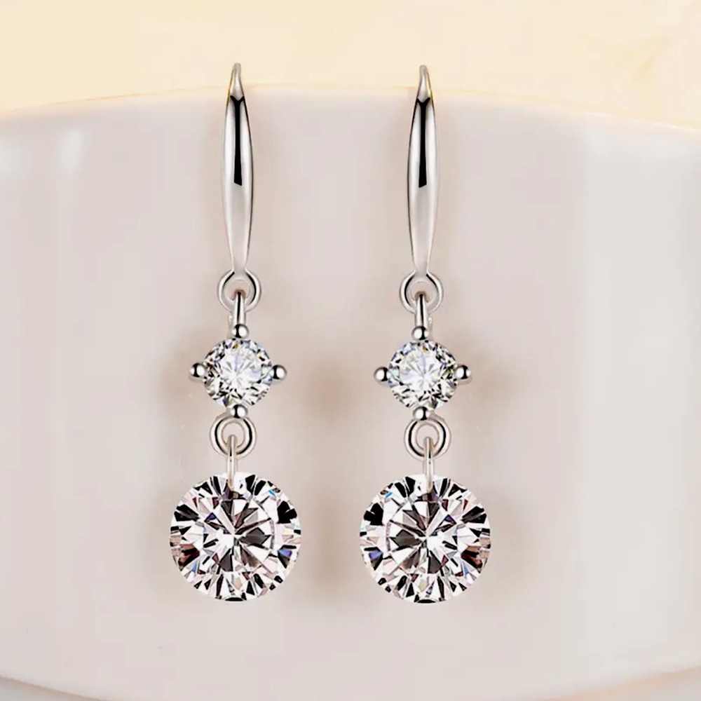 🌟 Sterling Silver 925 CZ Drop Earrings - Picture 2 of 4